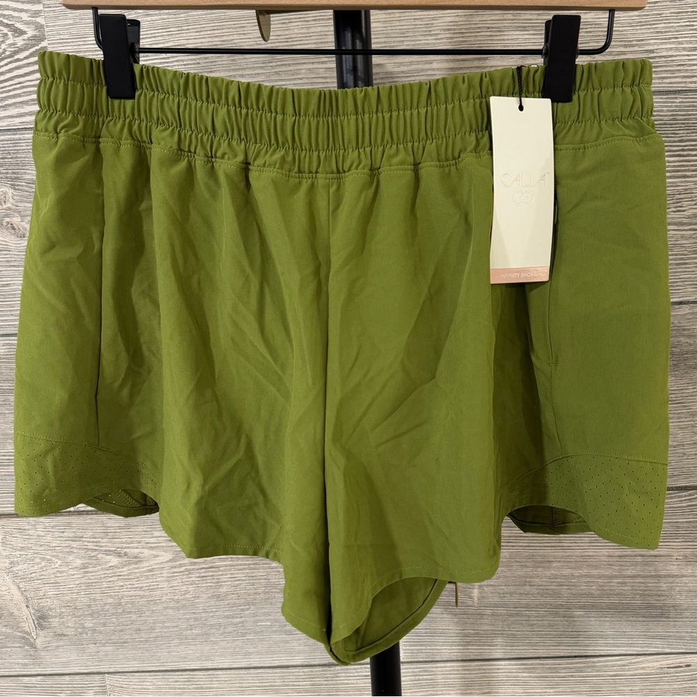 NWT 🎉 CALIA by Carrie Underwood Mid Rise Infinity Run Short